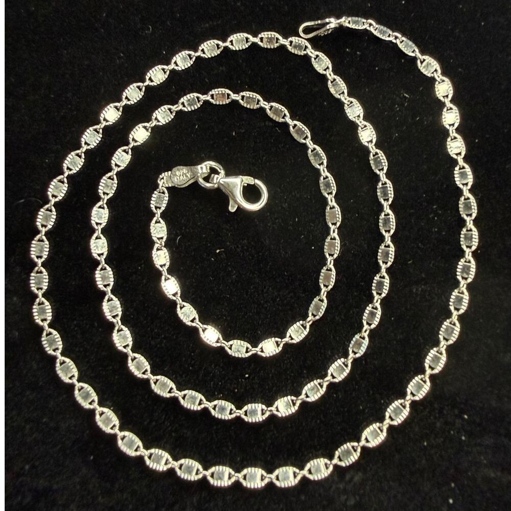 Solid 925 Italian Sterling Silver Valentino Chain Necklace 18” Long 2.5mm Wide - Picture 2 of 7